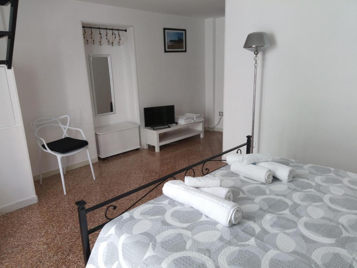 Апартаменты New Rose House Мольфетта Экстерьер фото